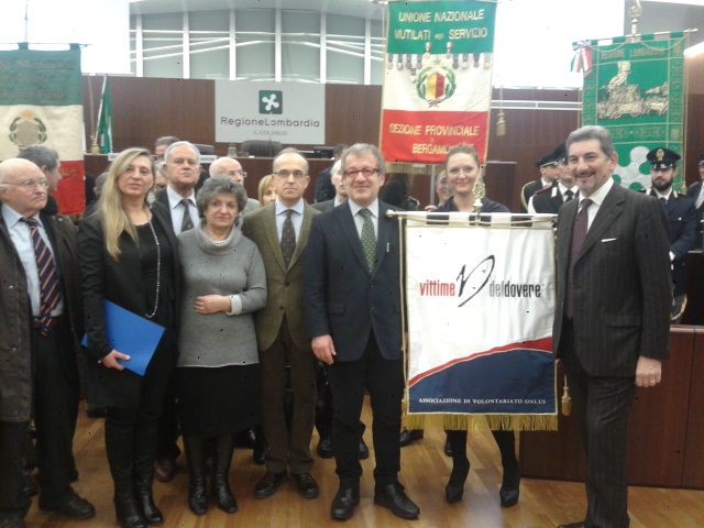 associazione vittime del dovere - Regione Lombardia - Cattaneo - Maroni.jpg
